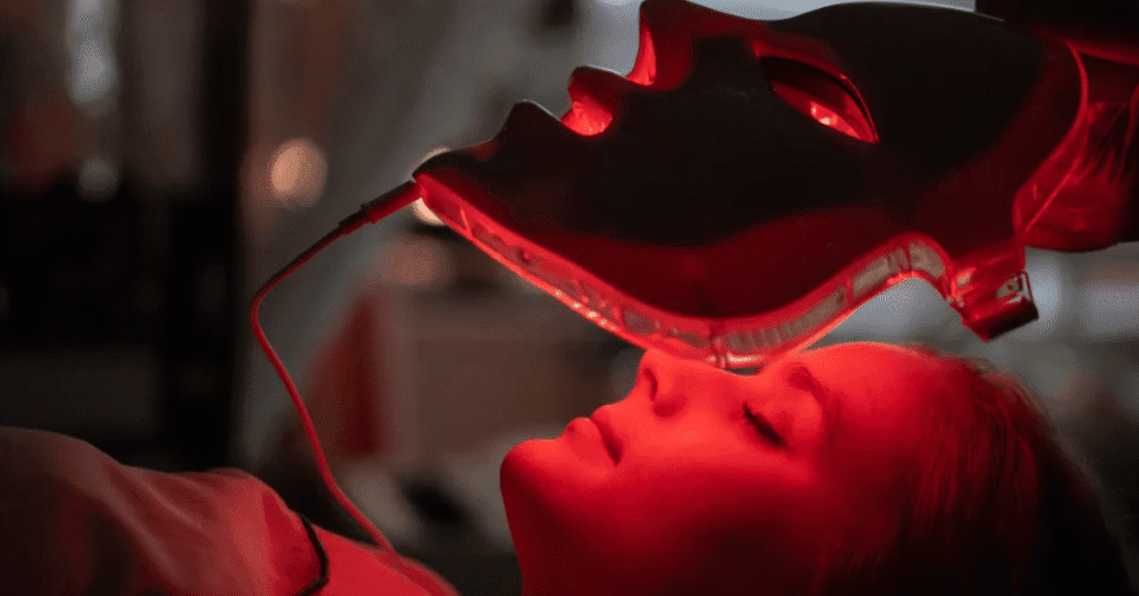 Red light thearpy face mask