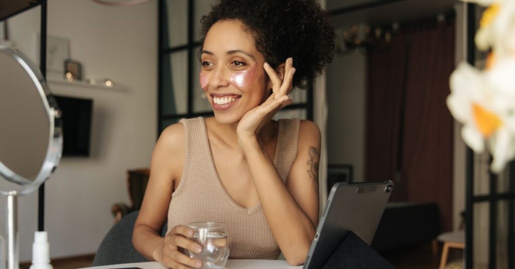 Gentle & Effective Skincare for Sensitive Skin in Winter – Complete Guide 2025