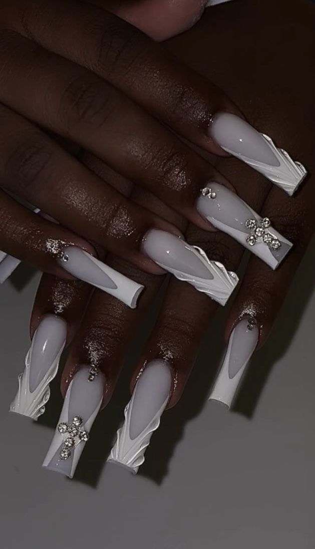 Frosty French nails Tips