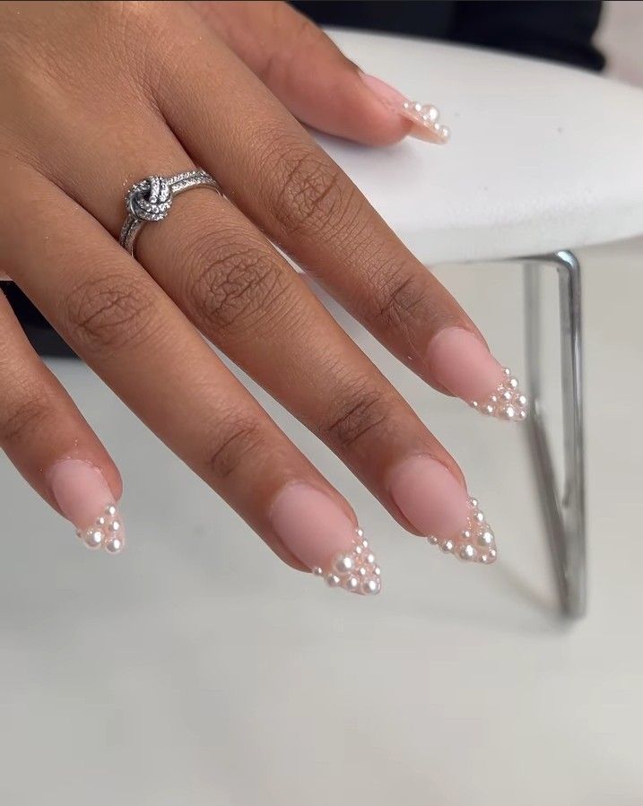 Pearl-Encrusted Accent nails
