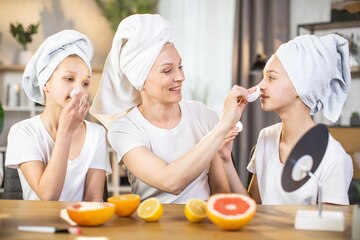 Skincare for 10 Year Olds: A Complete Guide for Parents